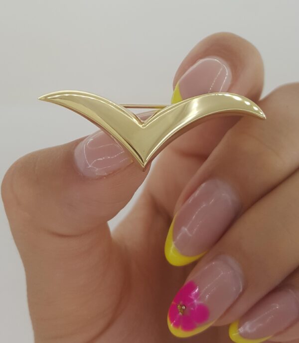 Tiffany & Co 1980's Vintage 18K Yellow Gold Seagull Brooch / Pin 1.7"