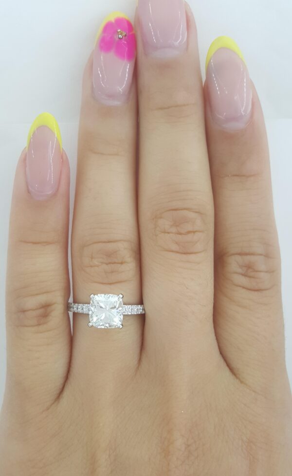 Tiffany & Co Novo Cushion Cut Diamond Engagement Ring 1.67 ct Plat Rtl $29,500