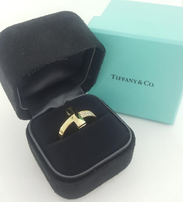 Tiffany & Co. T1 Diamond Ring 18K Yellow Gold 0.24 ct 4.5 mm Rt $5,625