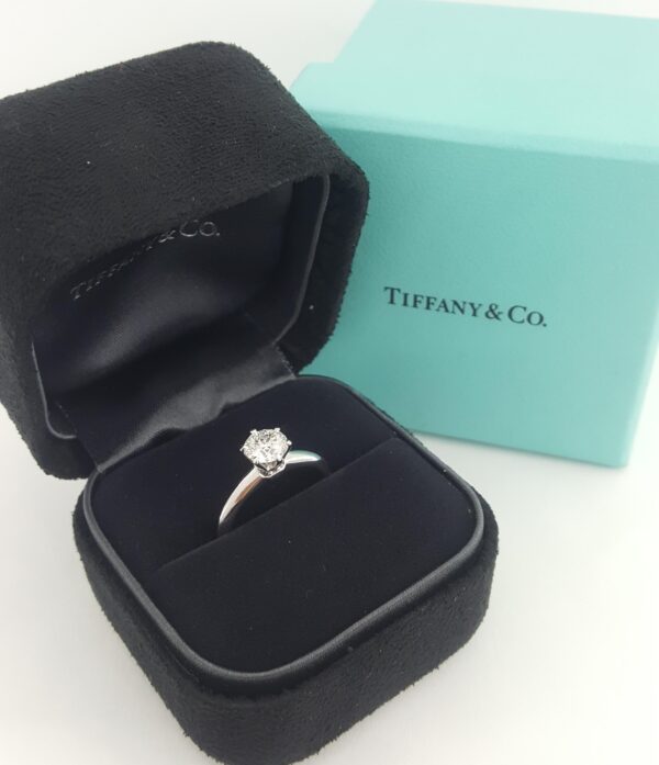 Tiffany & Co Round Diamond Solitaire Platinum Engagement Ring 0.72 ct Rtl $9300