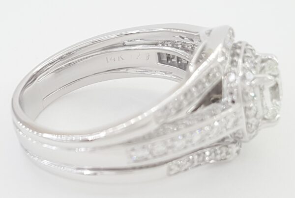 Helzberg Elongated Cushion Halo Diamond Engagement Ring 14k W Gold 2.1 ct Rt $9K