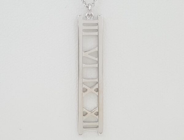 Tiffany & Co Atlas Bar Pendant Necklace 18k White Gold 24"