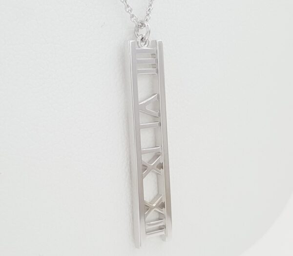 Tiffany & Co Atlas Bar Pendant Necklace 18k White Gold 24"