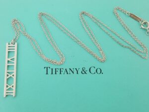 Tiffany & Co Atlas Bar Pendant Necklace 18k White Gold 24"