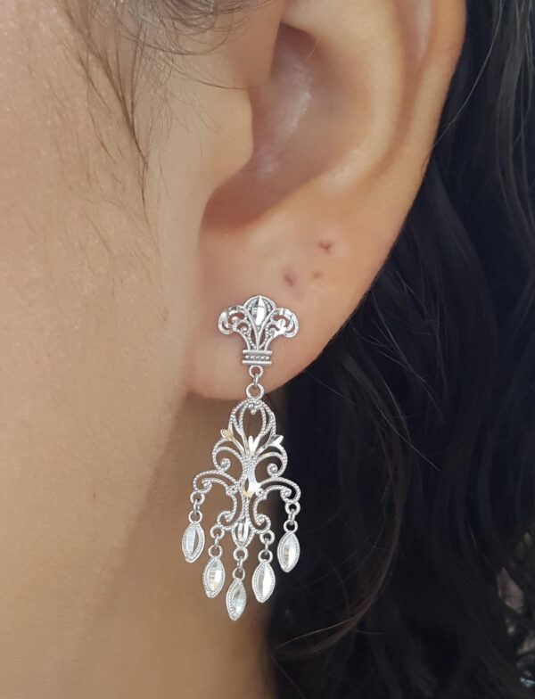 White Gold Chandelier Drop Dangle Earrings 14K 2.7 Grams 1.5"