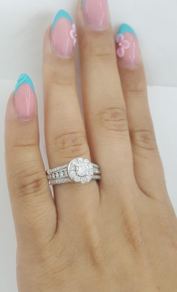 Round Brilliant Diamond Halo Engagement Ring 1 ct 14k White Gold Rtl $4K