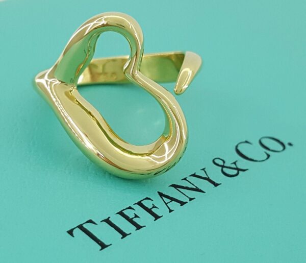 Vintage Tiffany & Co Elsa Peretti ® 18K Yellow Gold Large Open Heart Ring 18.6mm