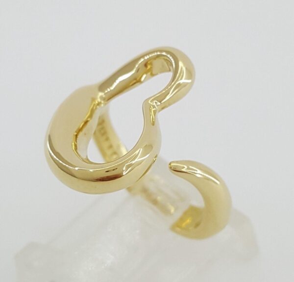 Vintage Tiffany & Co Elsa Peretti ® 18K Yellow Gold Large Open Heart Ring 18.6mm