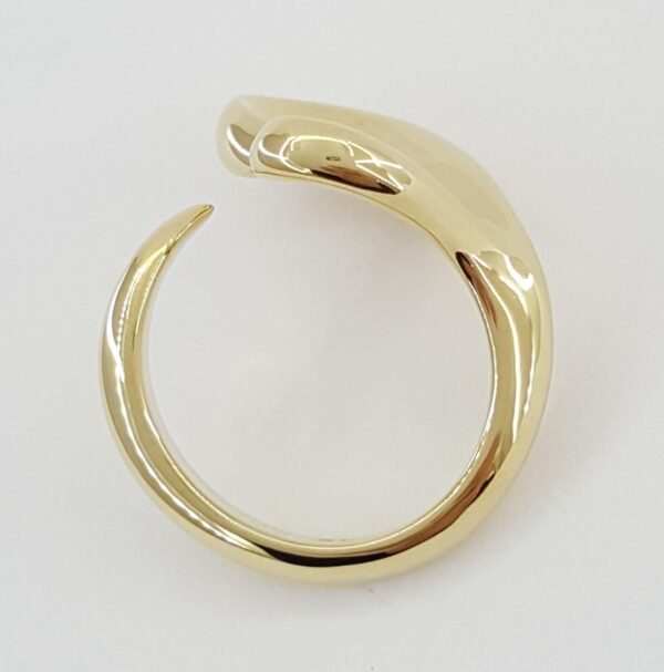 Vintage Tiffany & Co Elsa Peretti ® 18K Yellow Gold Large Open Heart Ring 18.6mm