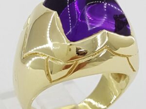 Sugarloaf Amethyst Statement Ring 18k Yellow Gold 17.6 Grams