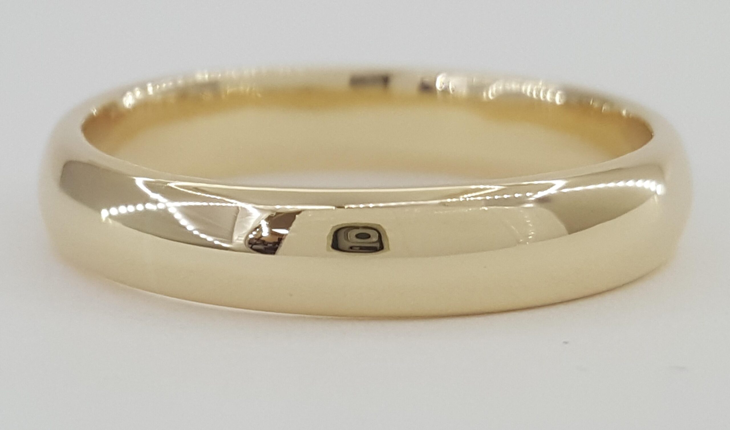 Half Dome 14K Yellow Gold Wedding Band Ring 4 mm Size 8.25 4 Grams