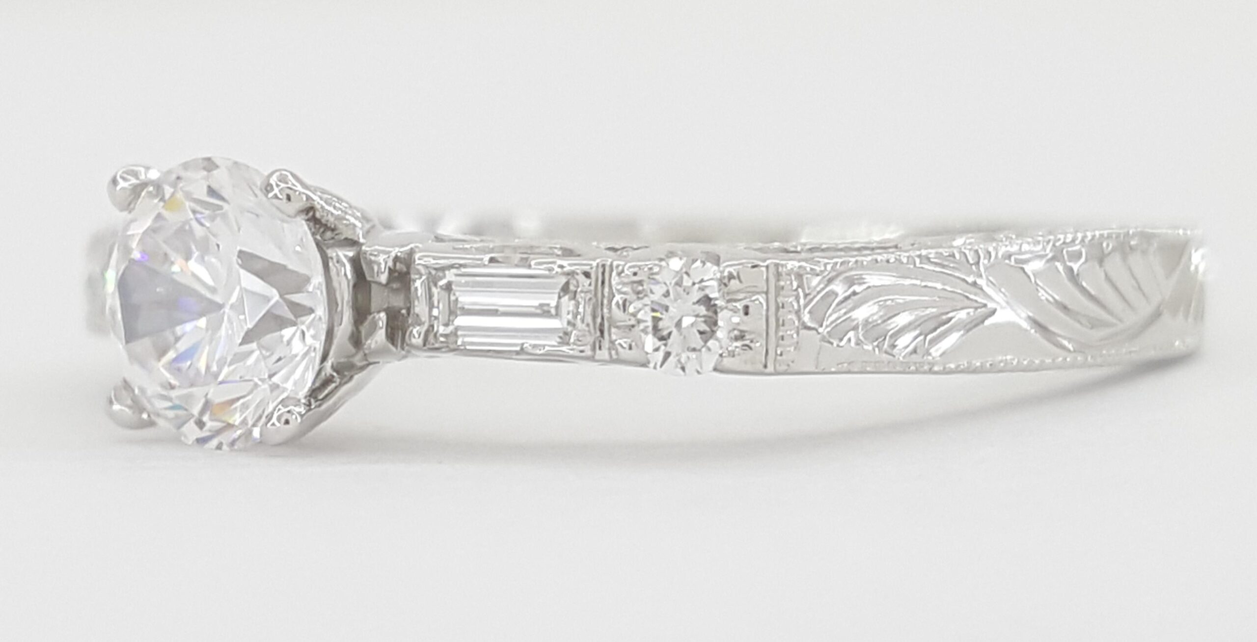 Tacori Crescent Platinum Semi-Mount Engagement Ring 0.15 ct Rtl $2,760