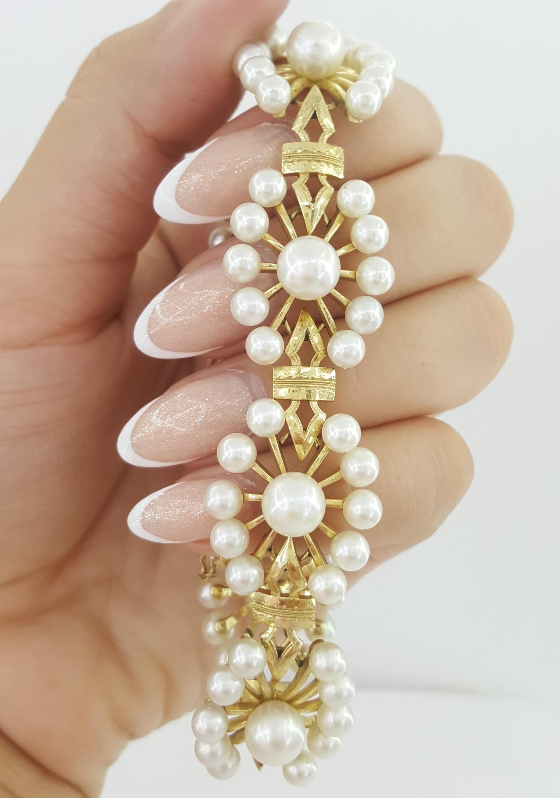 Vintage Mikimoto Akoya Pearl Floral Bracelet 14k Yellow Gold 29 Grams