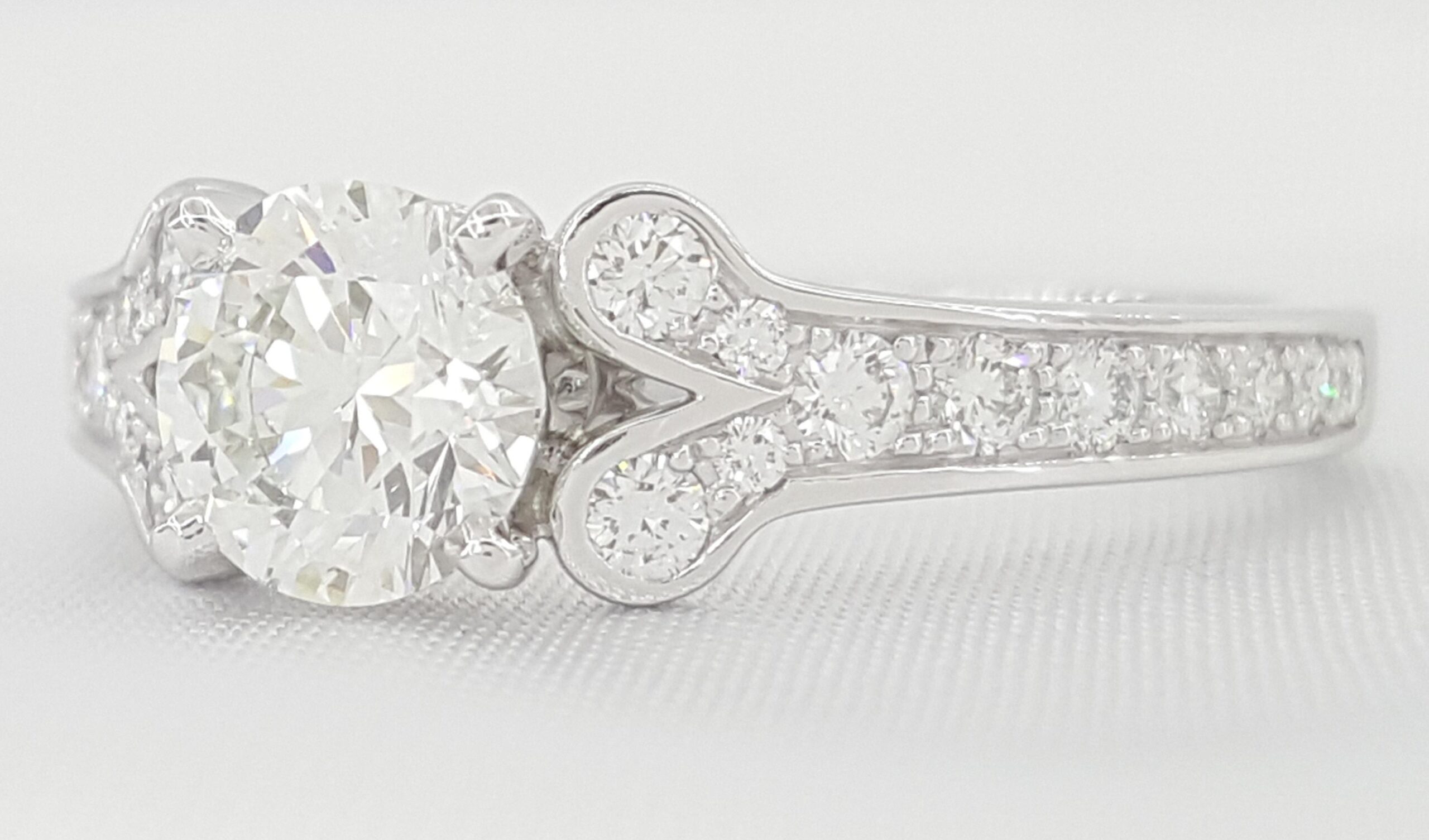 Cartier Ballerine Round Diamond Engagement Ring 1.5 ct Platinum Retail $20,500