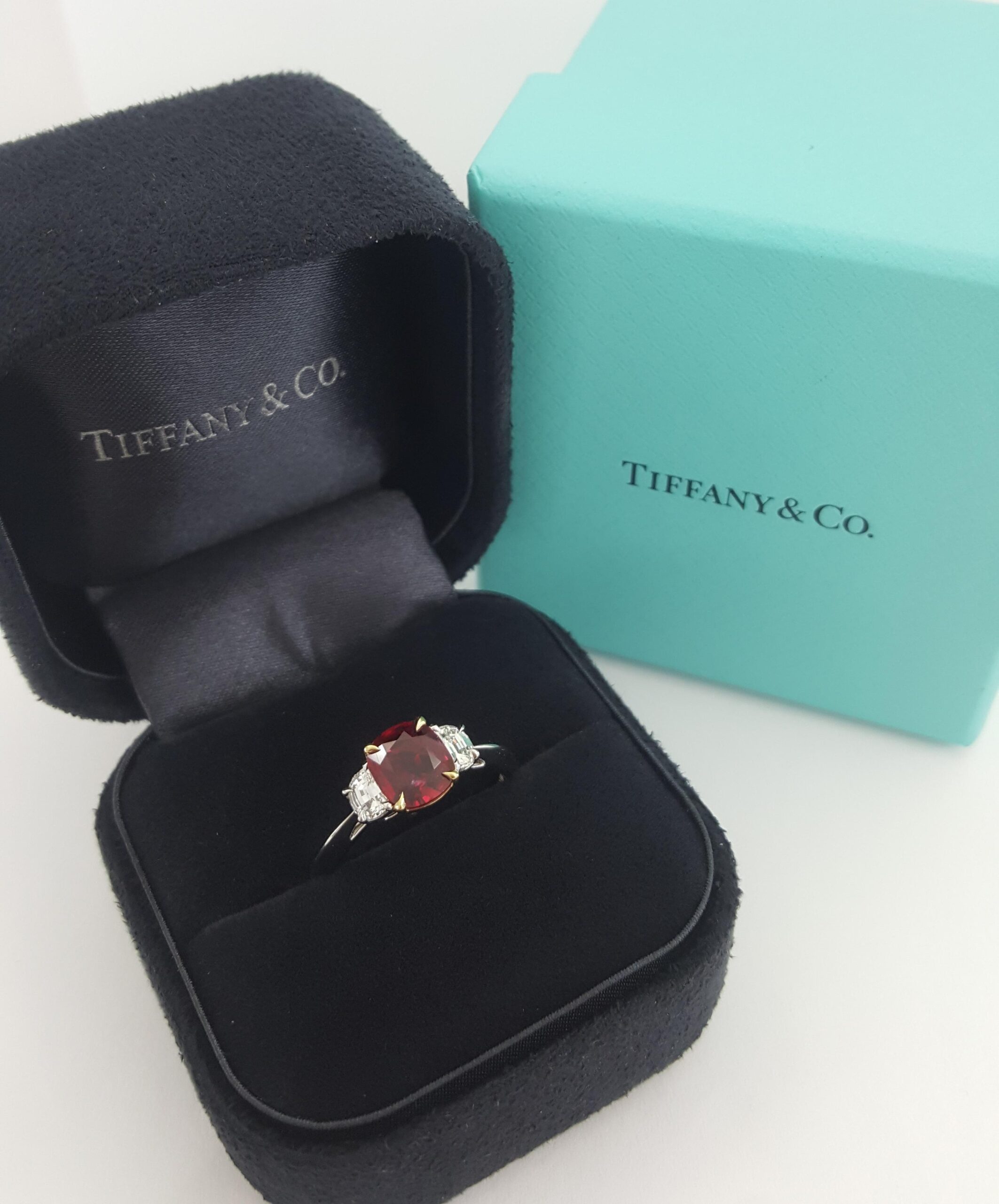 Vintage Tiffany & Co Cushion Ruby & Diamond Statement Ring 1.8 ct Platinum 18k