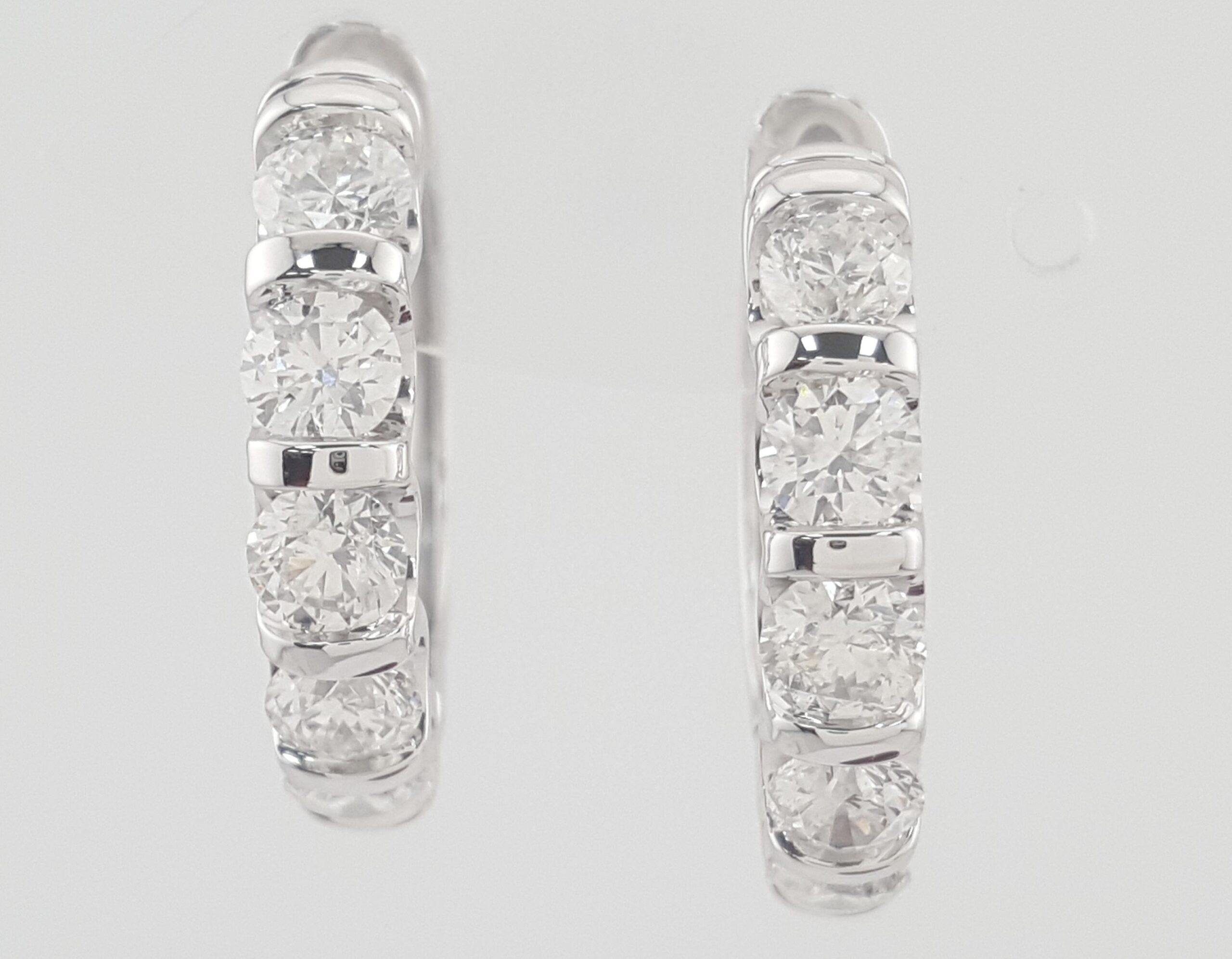 Round Diamond Hoop Earrings 2 ct 14k White Gold 19.5 mm 7.5 Grams