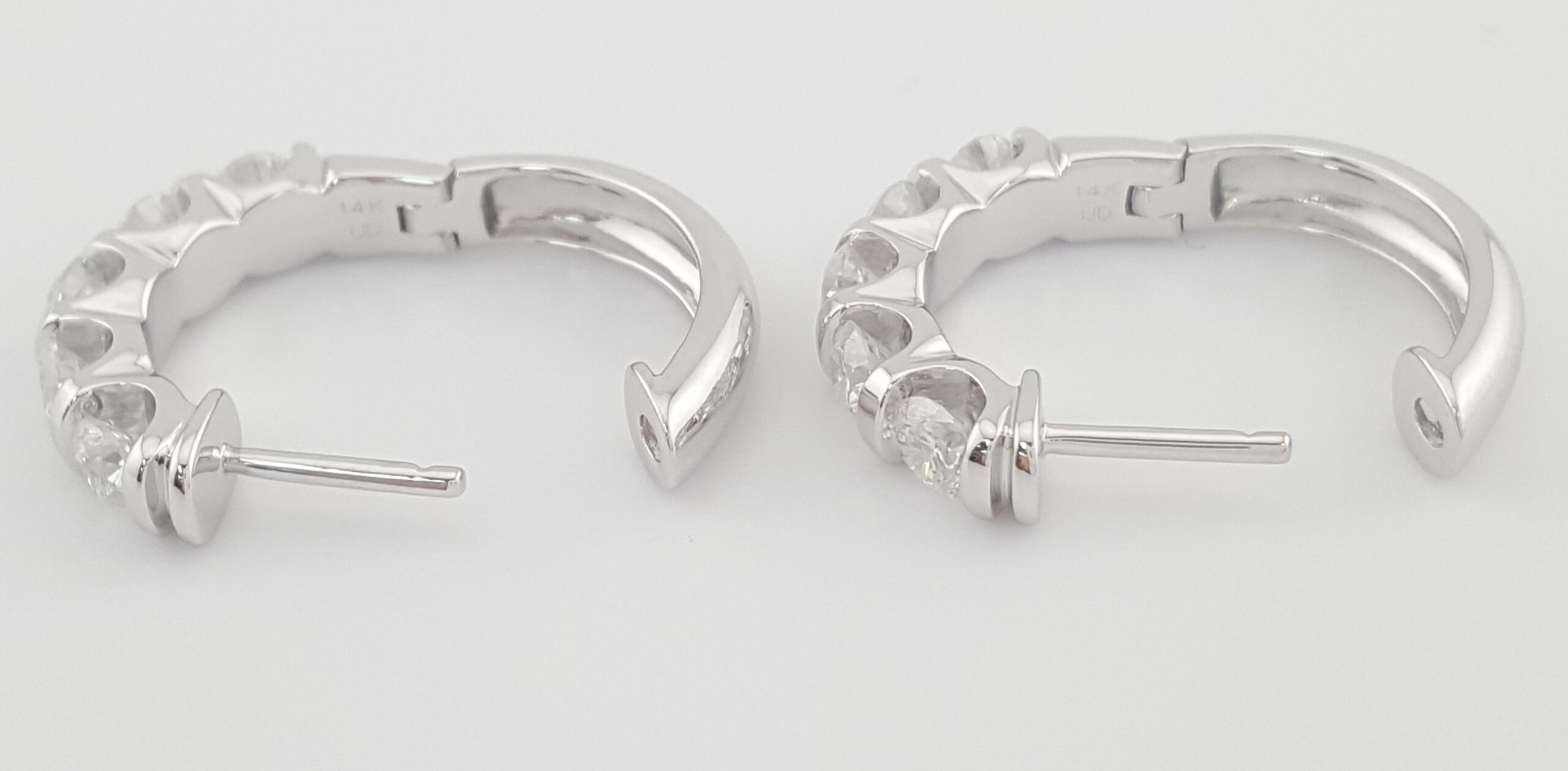 Round Diamond Hoop Earrings 2 ct 14k White Gold 19.5 mm 7.5 Grams