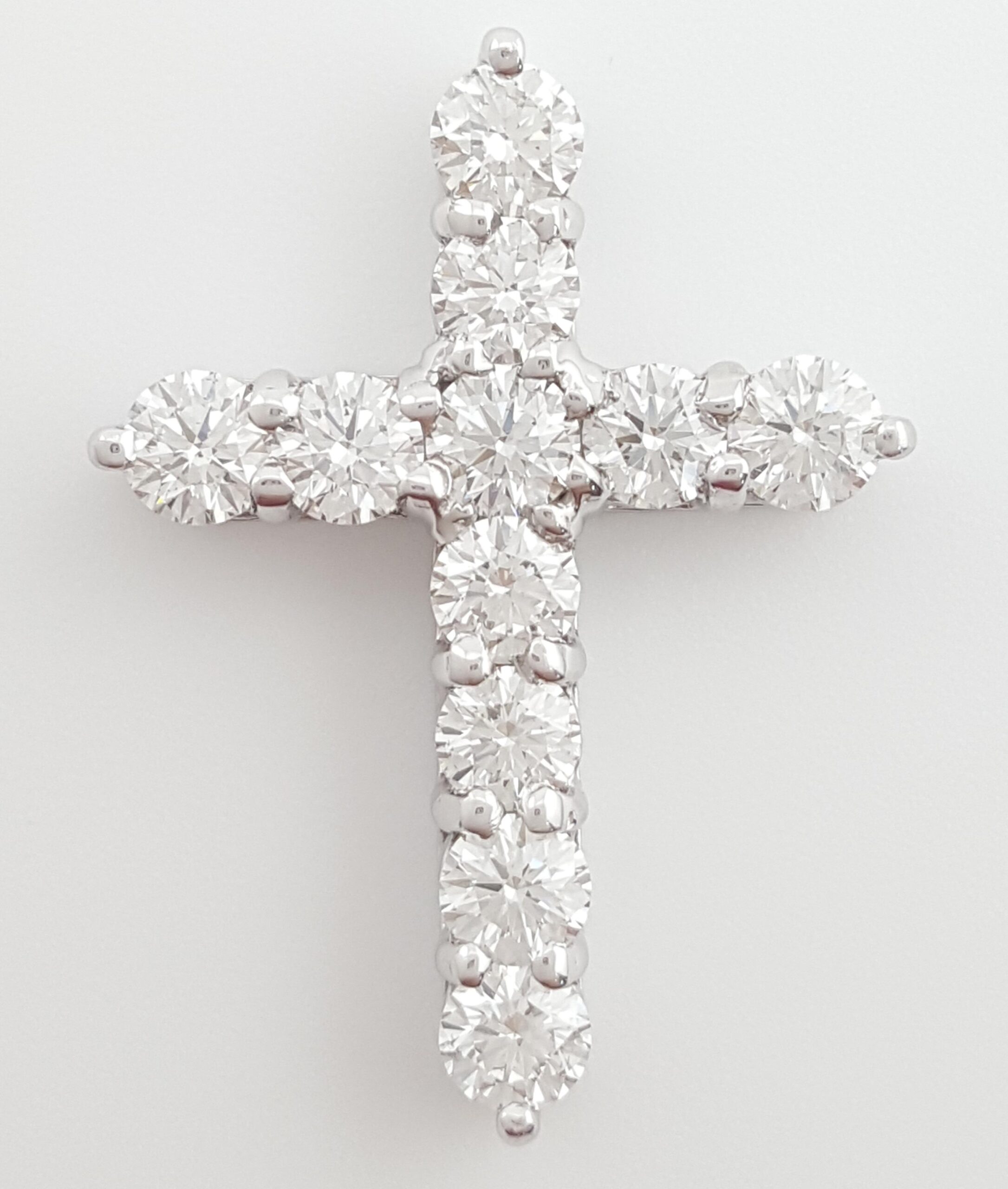 Round Brilliant Cut Diamond Cross Pendant 1 ct Platinum 21.4 mm 2.6 Grams $3,495