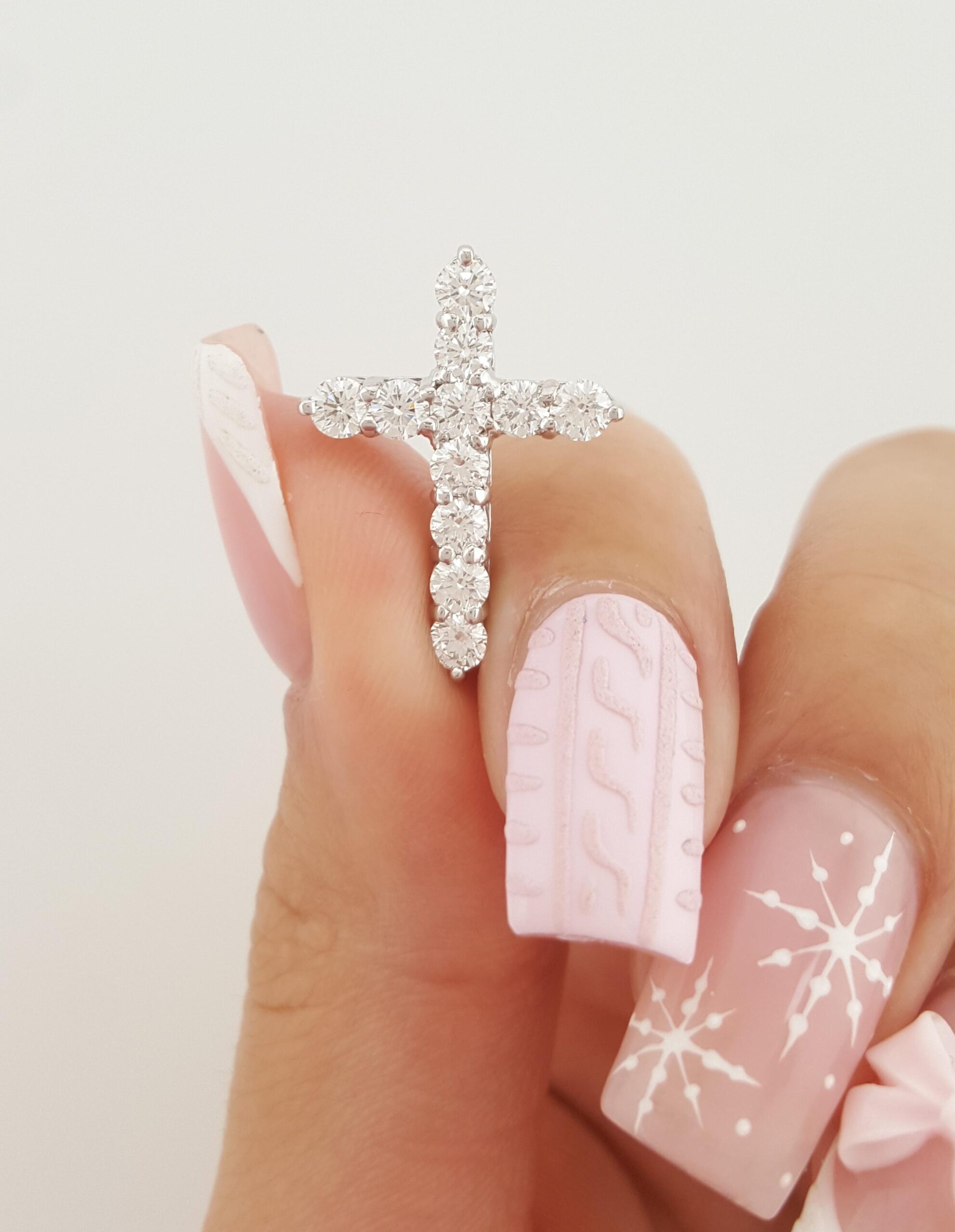 Round Brilliant Cut Diamond Cross Pendant 1 ct Platinum 21.4 mm 2.6 Grams $3,495