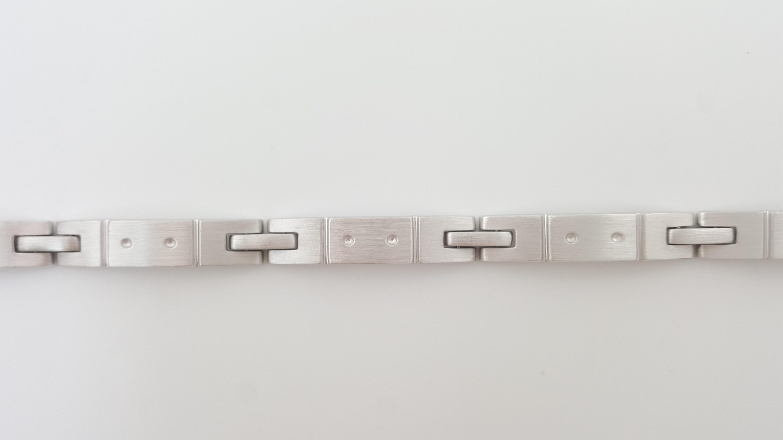 Tiffany & Co. Streamerica 18K White Gold Flat Link Bracelet 48.5 grams 8" 6.5 mm