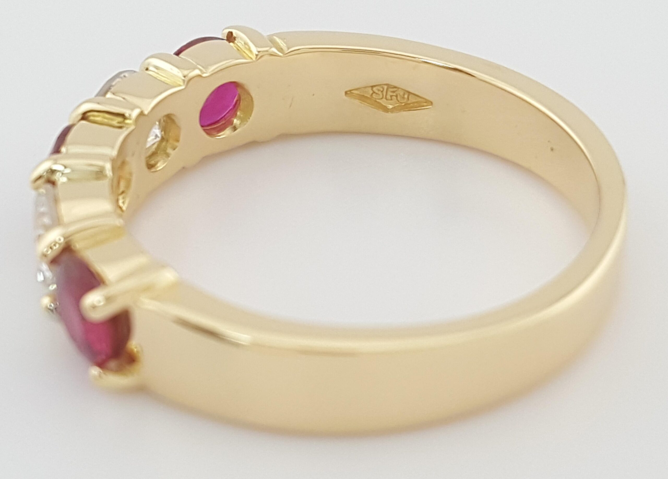 Ruby & Diamond 5 Stone Ring 1.32 ct 18k Yellow Gold
