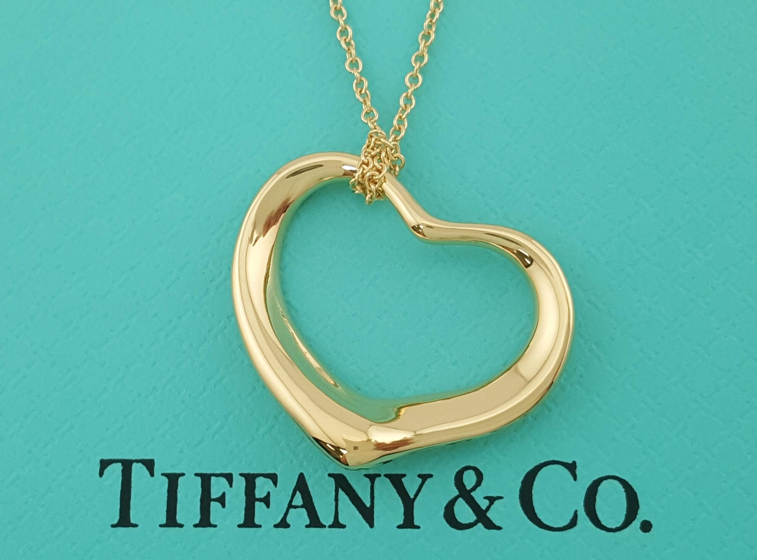 Tiffany & Co Elsa Peretti® 18K Yellow Gold Medium 22mm Open Heart 